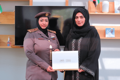 أكتوبر الوردي