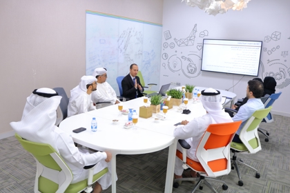  مالية عجمان تستقبل وفداً من "المالية المركزية بالشارقة" لاطلاعه على الممارسات في إدارة الشؤون الضريبية  في حكومة عجمان